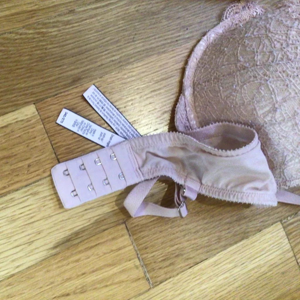 Victoria Secret Dream Angels Pink Lace Push-up Bra size 34D - Image 3