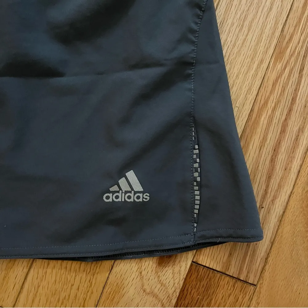Adidas Adistar Climalite Skort Size Smalll - Image 2