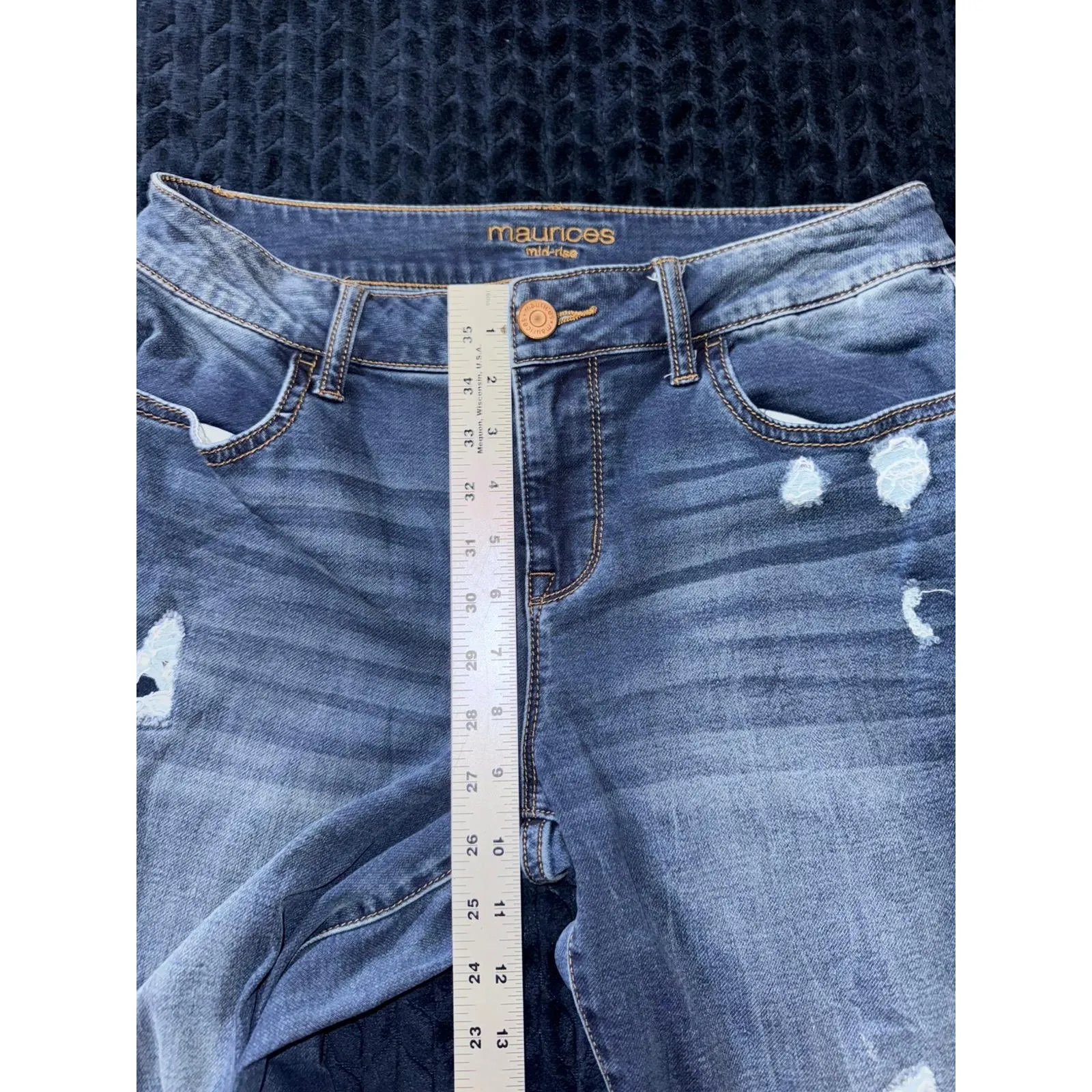 Maurices Mid-Rise Destressed Jeans‎ Distressed Denim Casual Everyday Size M - Image 8