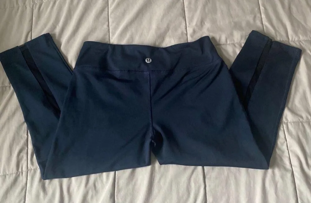 Lululemon High Times leggings 19” crop Deep Navy Size 10 - Image 6