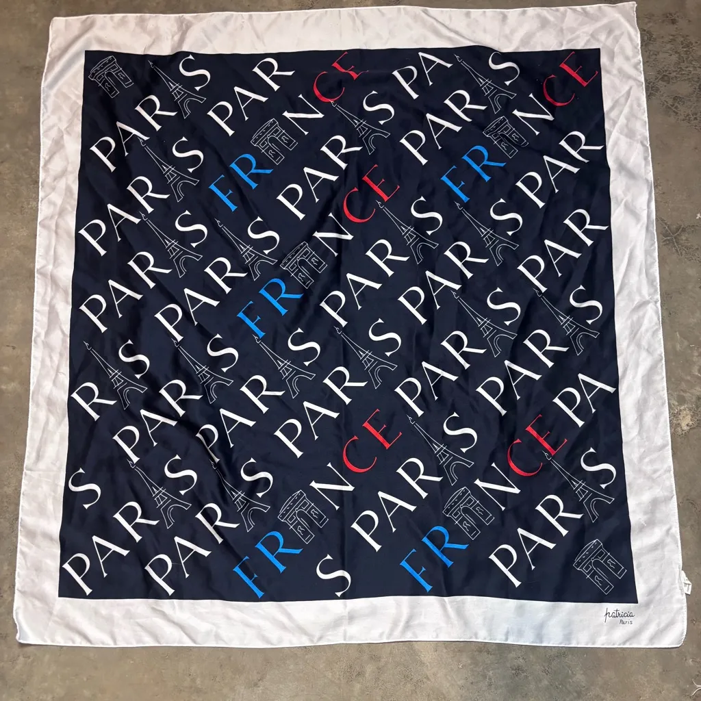 Patricia Paris Womens 34x34 Scarf Navy Blue Red Vintage Souvenir de Paris - Image 6