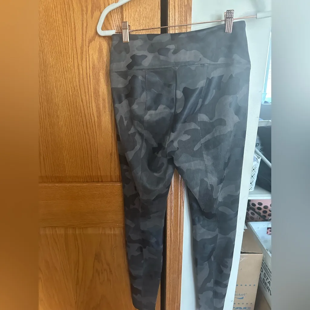 White House Black Market Dark Camouflage Leggings - Image 2