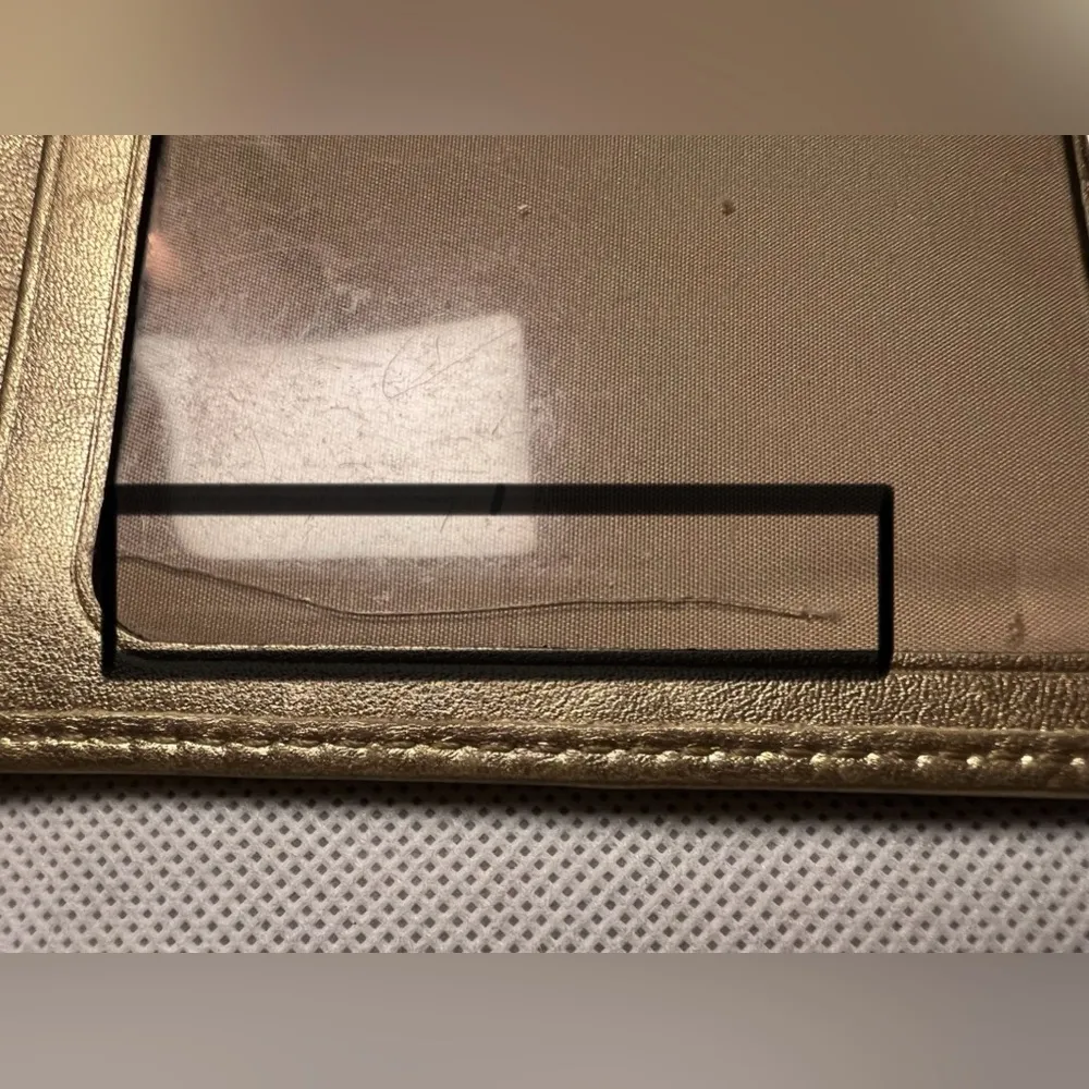 New York | Signature C billfold. - Image 16