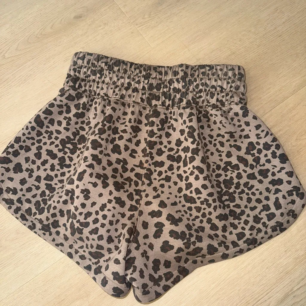 Leopard Print Women's Athletic Shorts YPB by Abercrombie Brown - Image 3