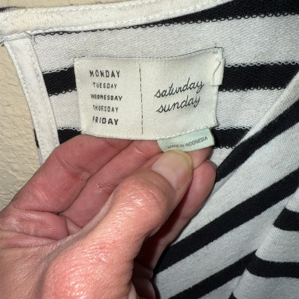 ANTHROPOLOGIE Saturday Sunday Dress Black and White Sleeveless V-Neck Mini Dress - Image 3