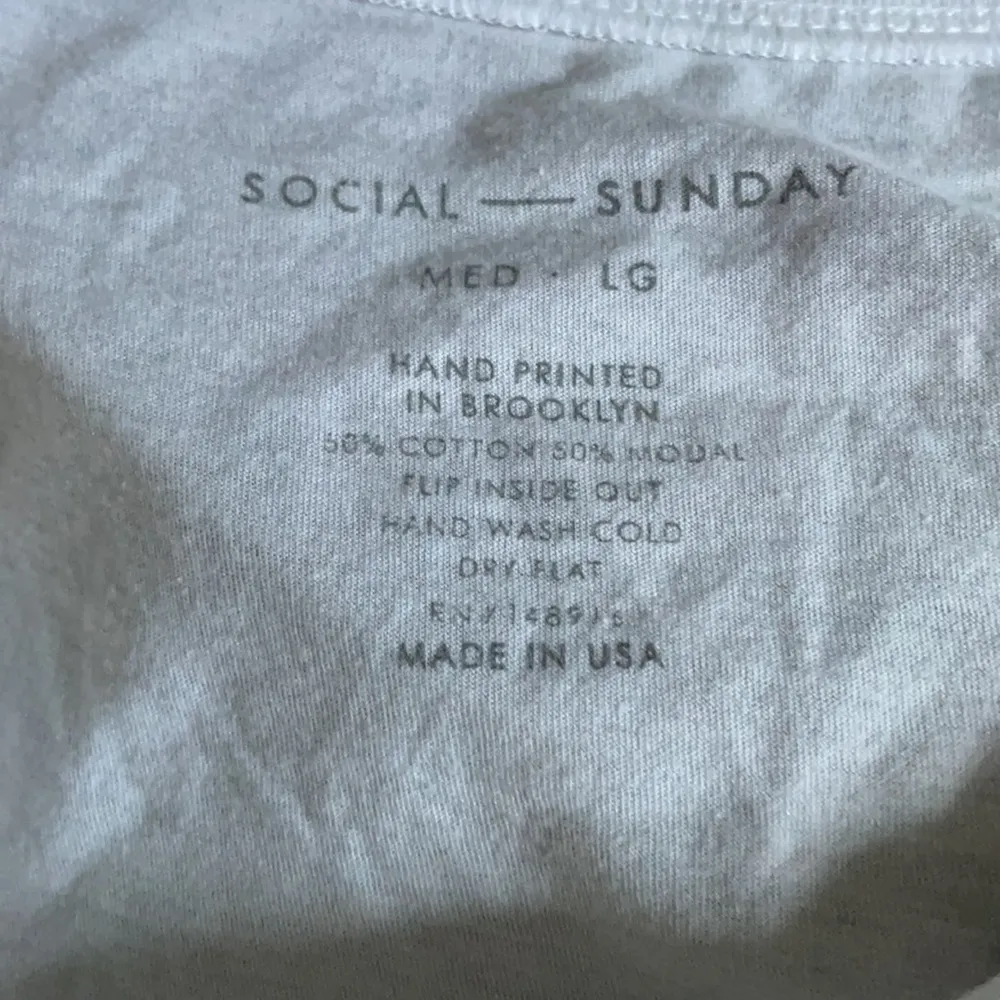 😍💪👊🏼 “Woman Up” Printed Loose Fitted White Tee Size M - Image 6