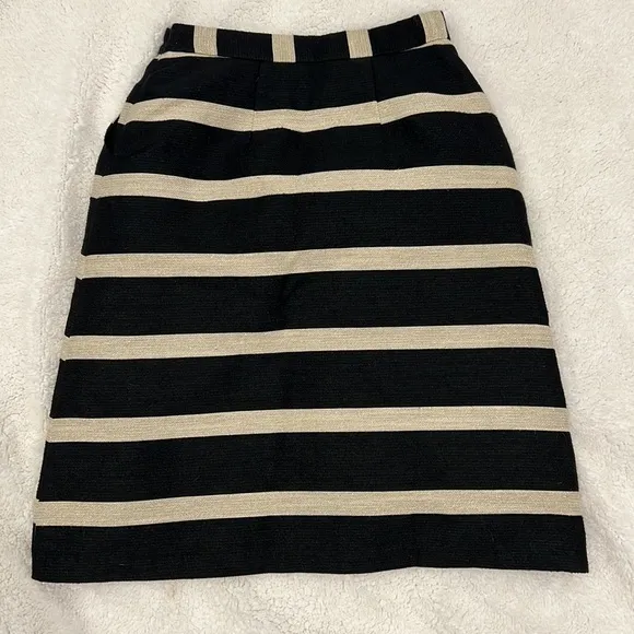 Hutch Anthropologie hutch size 2 hood and black striped skirt with pockets‎ - Image 3