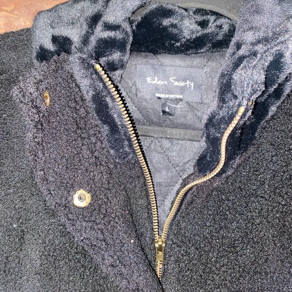 NWOT Eden Society Black Knit Faux Fur Cargo Snap Button Jacket Womens Size Large - Image 4