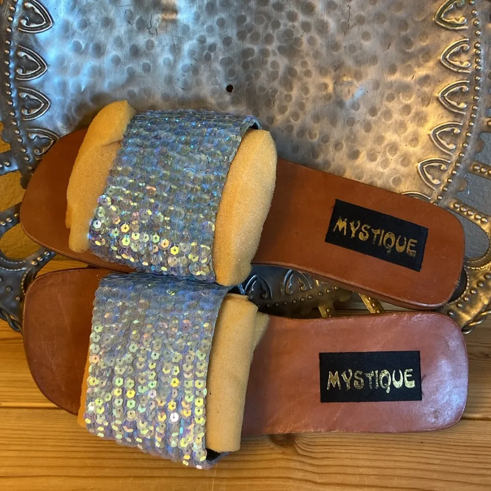 NEW! PINK Beaded Embellished Sequined Flip Flops Sandals Sz 6 - Image 13