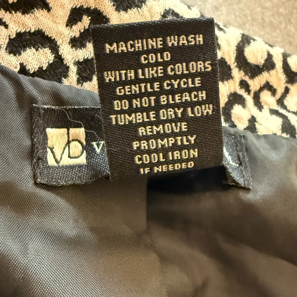 Valerie Bertinelli Leopard Print Open Front Blazer Soft Comfortable Size Medium Black - Image 8