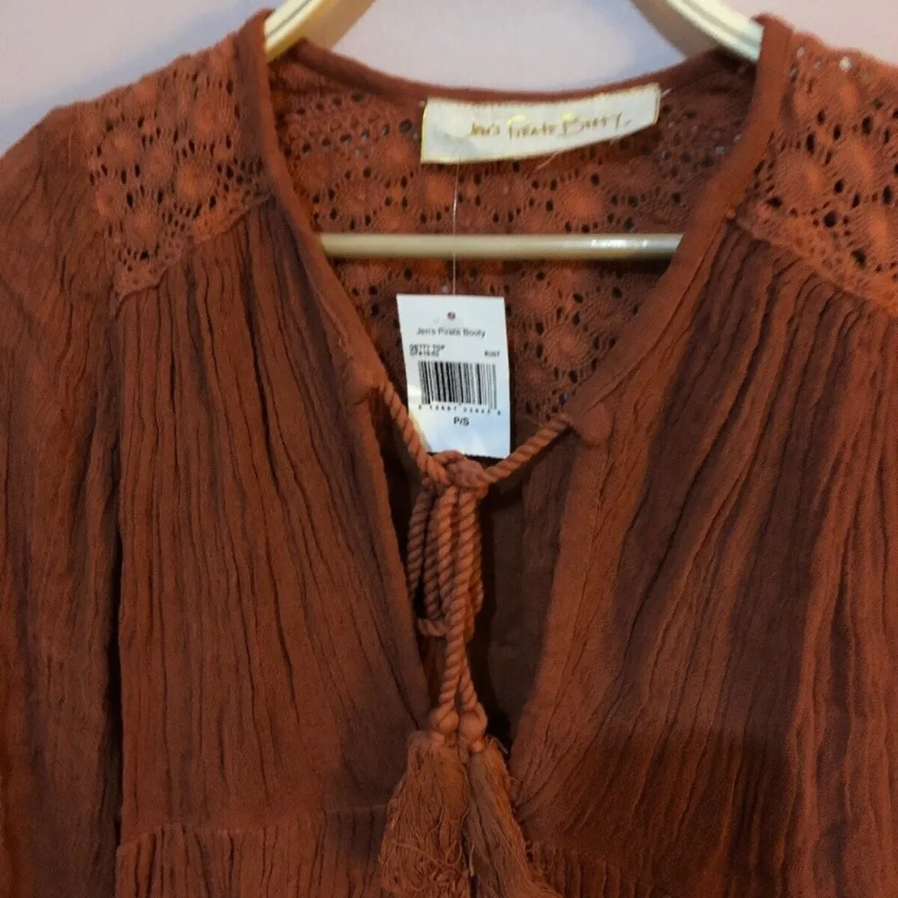 Jen's Pirate Booty Getty Top XS/S - Image 8