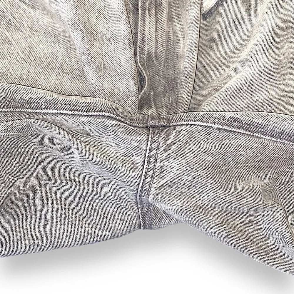 American Eagle gray destroyed jeans - Image 12