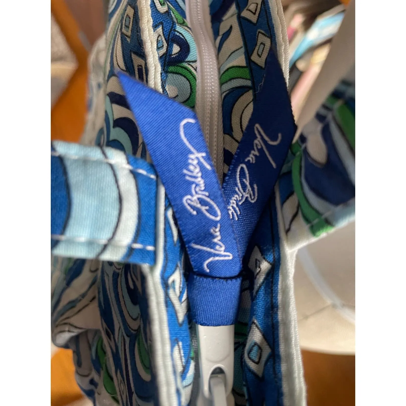 Vera Bradley  Medium Mediterranean White Shoulder Purse - Image 4