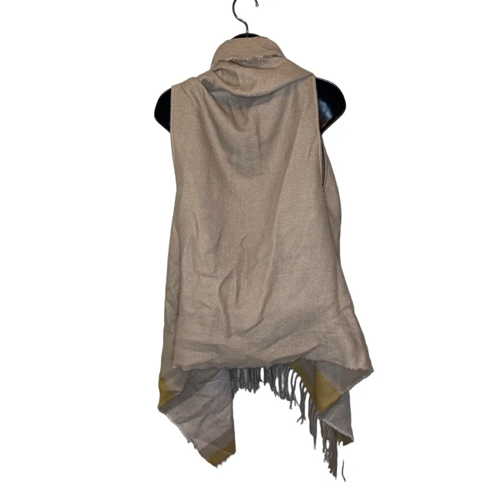 Universal Thread Striped Fringe Trim Vest - Image 2