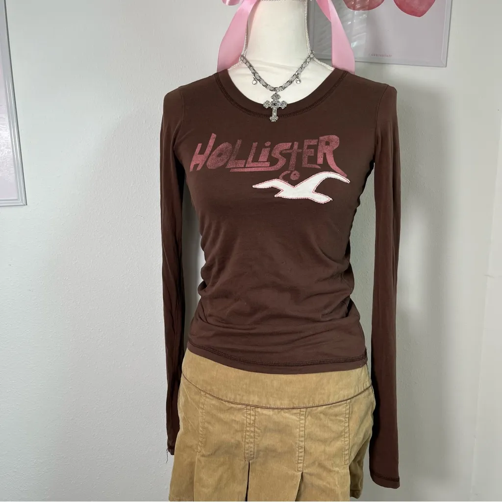 Hollister Vtg Y2K Brown Long Sleeve Graphic Top‎ Pink Logo Womens Small - Image 2