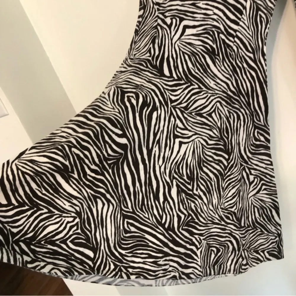 MICHAEL MICHAEL KORS MK Animal Print Metallic Sweater Dress Brown White Zebra M Size M - Image 12