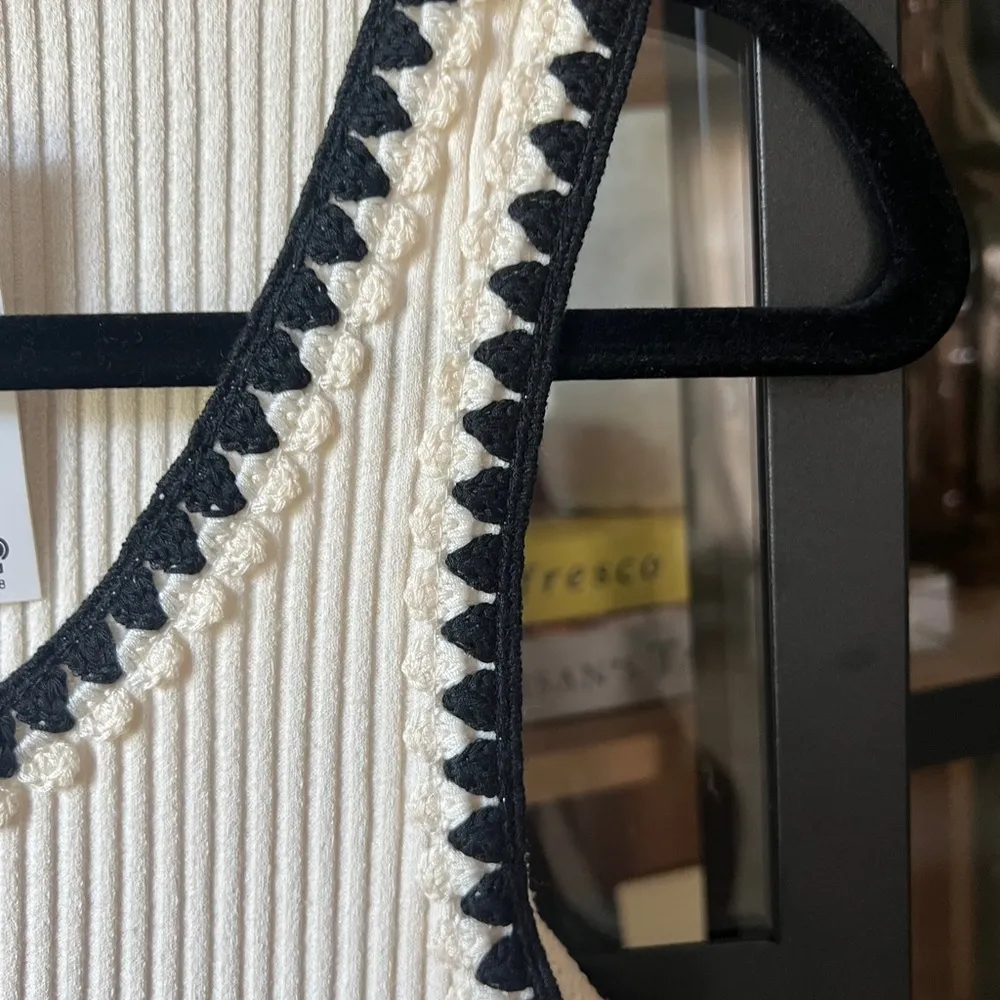 H&M crochet ribbed tank top cream scoop neck embroidered sleeveless beige - Image 2