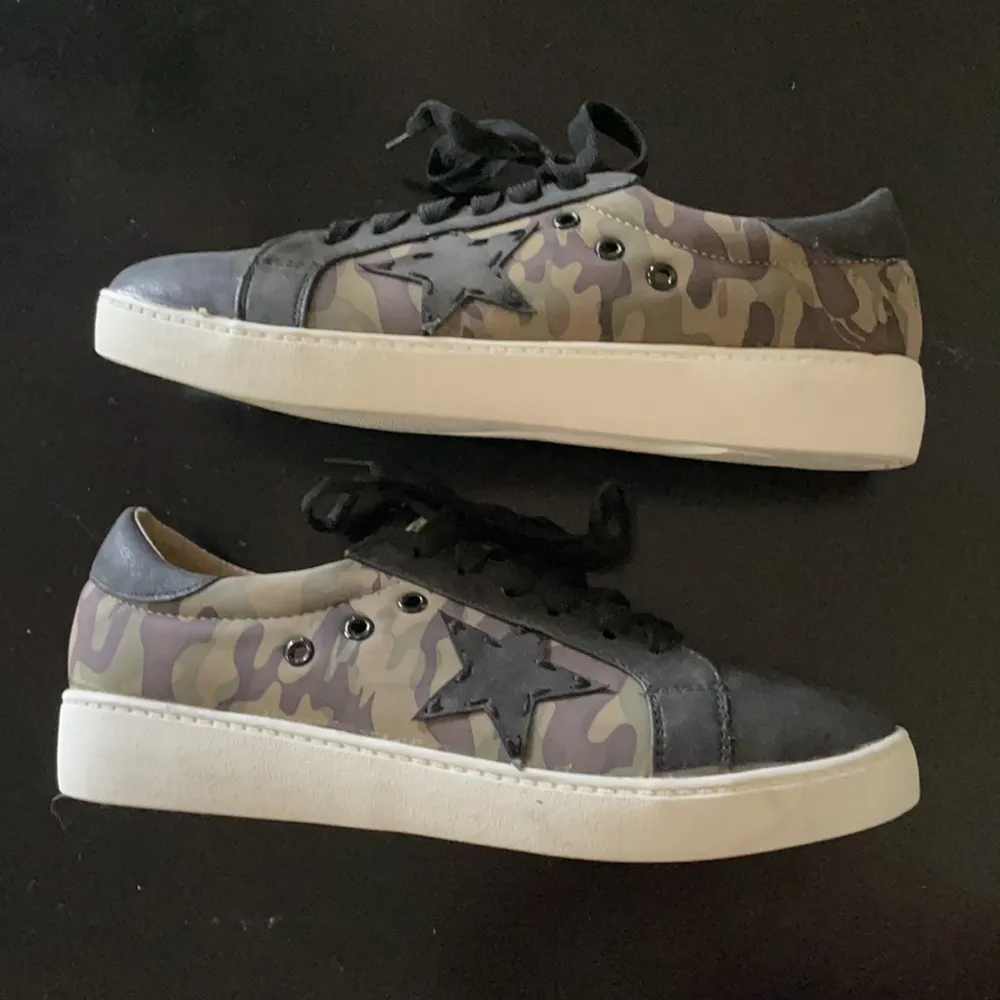 Black and camo star sneakers - Image 4