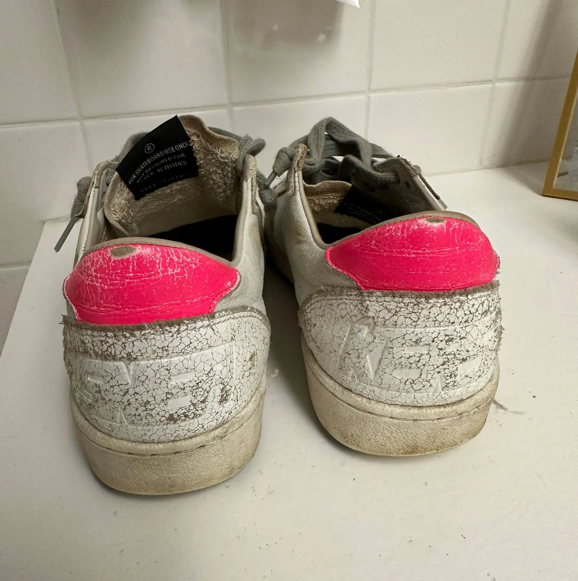 white ball star sneakers in leather with leopard-print star - Image 4