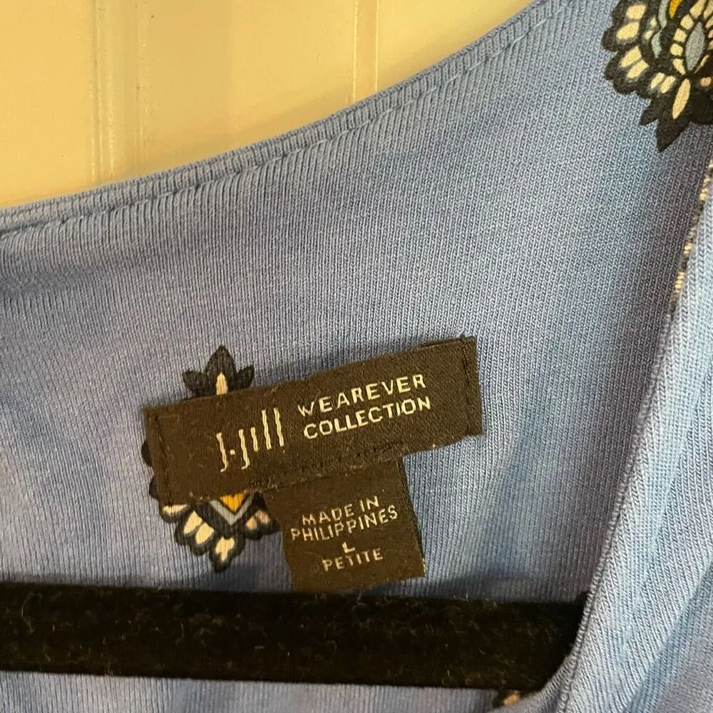 J.Jill wearever collection blue medallion block print trim blouse Size undefined - Image 4