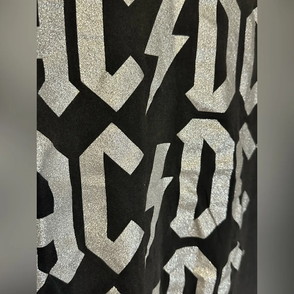 AC/DC Black Graphic Glitter‎ T-shirt Rock Band Groupie Cotton Music Size Small - Image 3