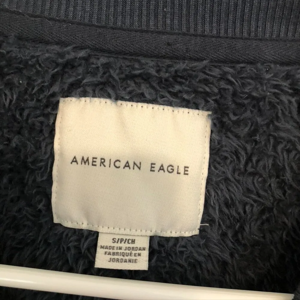 AMERICAN EAGLE Navy Blue Cream Colorblock Sherpa Pullover Crewneck Sweatshirt S - Image 8