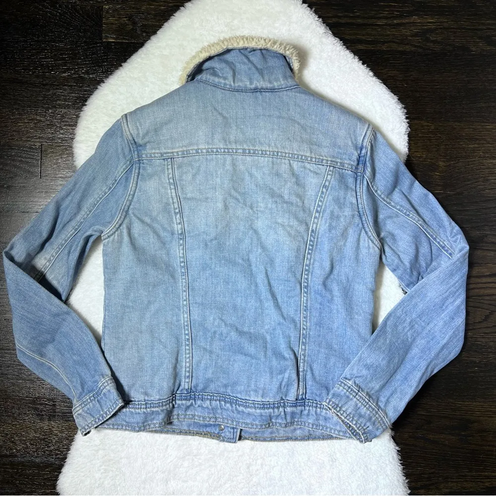 Universal Thread Freeborn Sherpa Lined Denim Jacket - Image 6