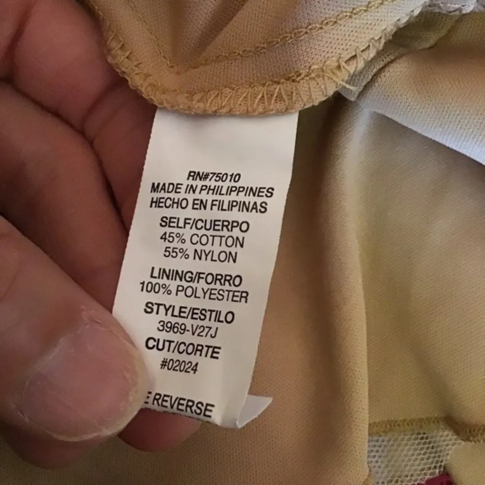 Bright lace pin up style dress - Image 3