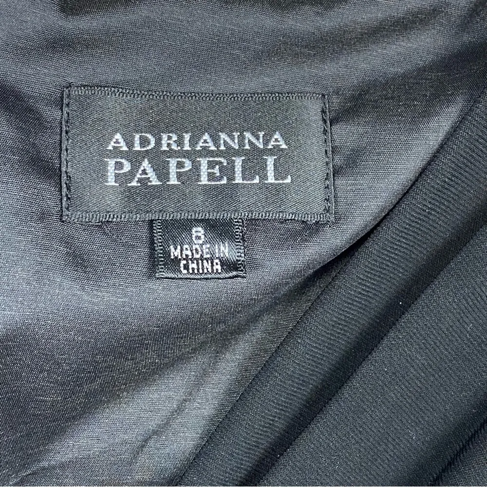 Adrianna Papell Sheath Dress Women 8 Black Deep V Neck Sleeveless Layered Lined - Image 2