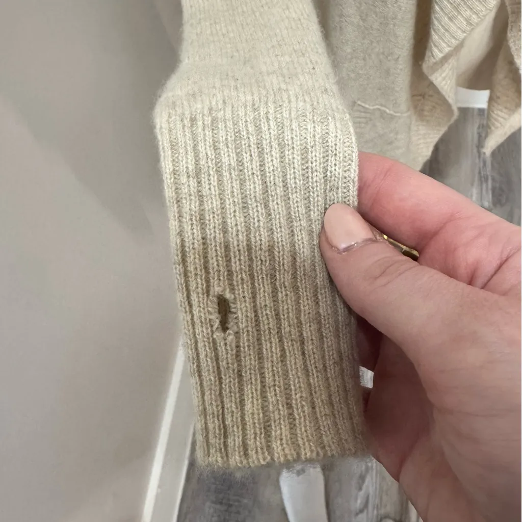 Bloomingdales Aqua 100% Cashmere cardigan beige cream XL - Image 3