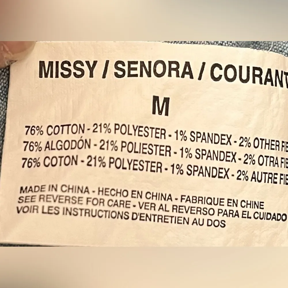 moto style vest, style name Kim, size Medium - Image 7