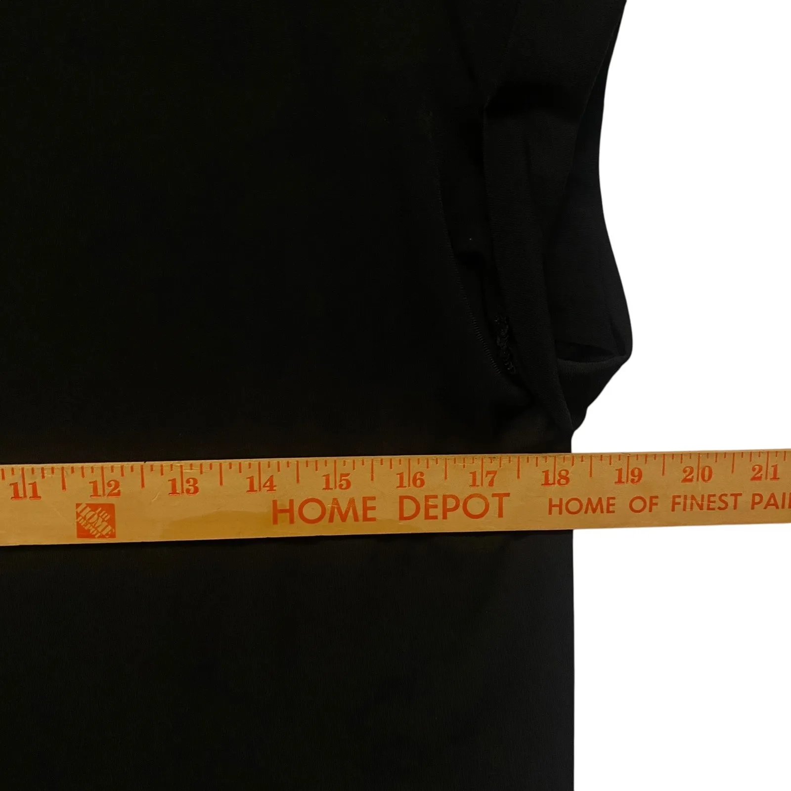 Brigitte Dianna Black V Neck Short Sleeve Dark Feminine Casual City Chic Glam Size M - Image 6