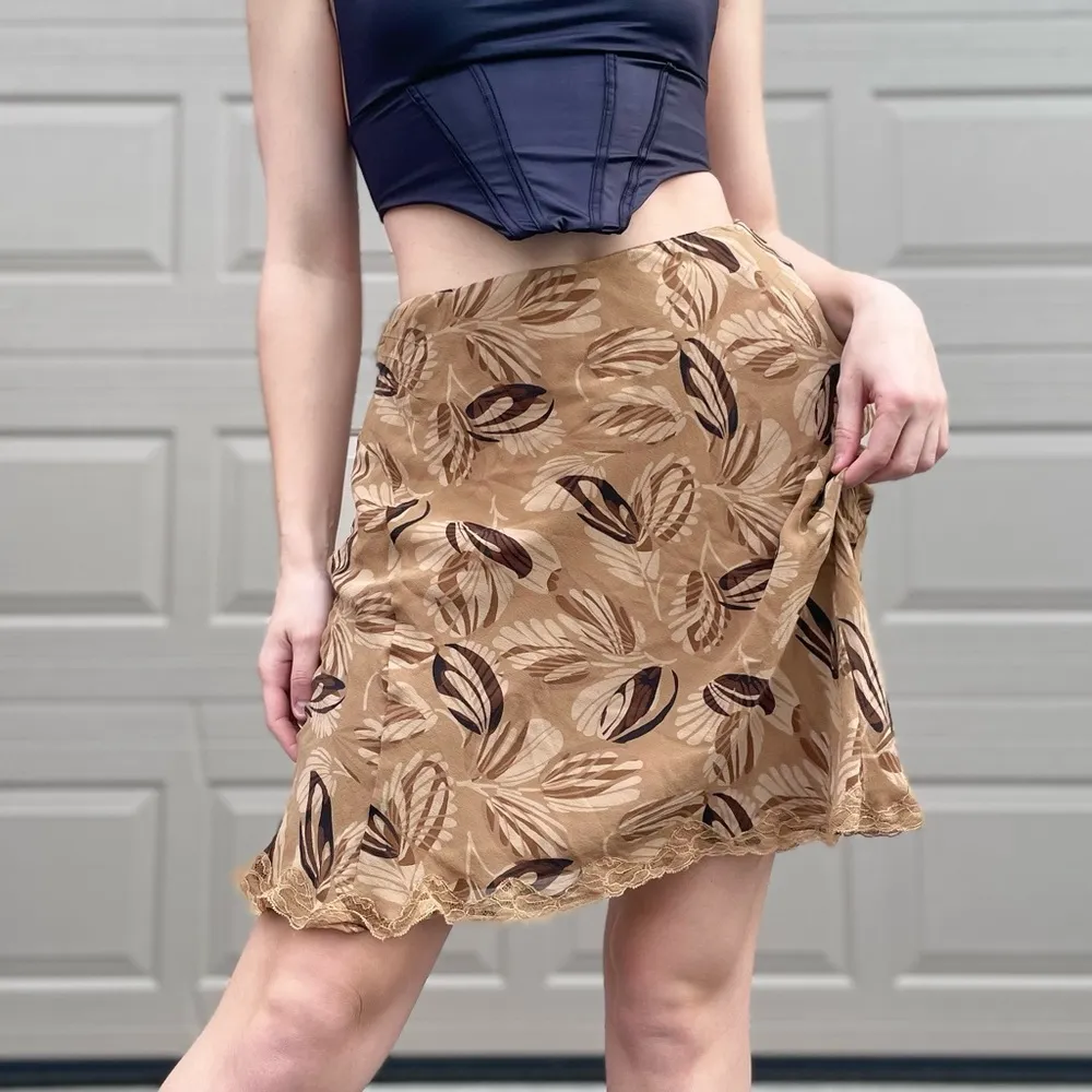 Nine West Vintage Silk Flared Lace Trim Grunge Printed Midi Trumpet Flowy Skirt - Image 8