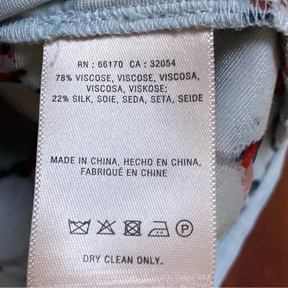 ANTHROPOLOGIE Maeve Umi Velvet Wrap Top Size Extra Small Floral - Image 7