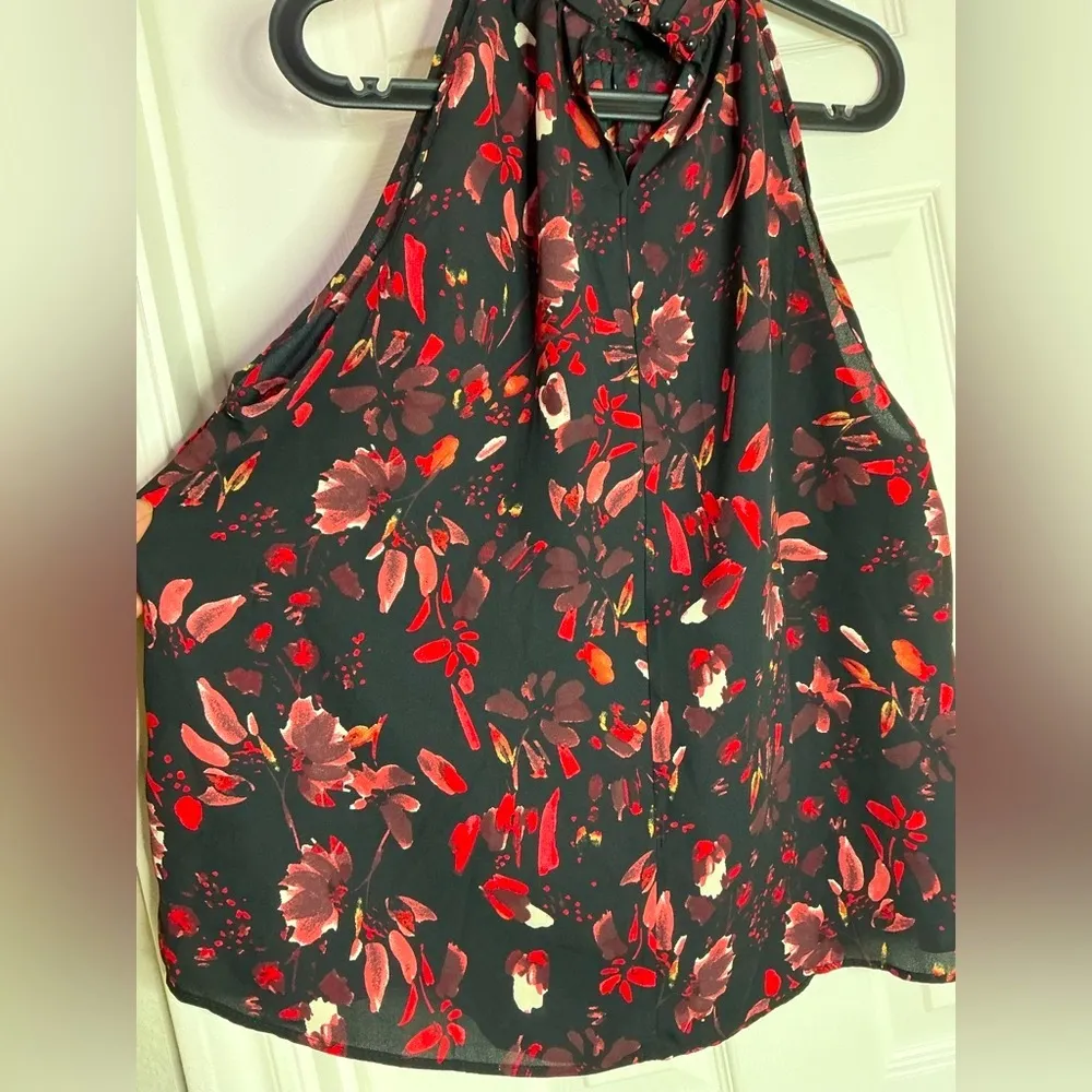 Vibrant Red and Orange Sleeveless Tank Top with High Neckline Size XL - Image 3