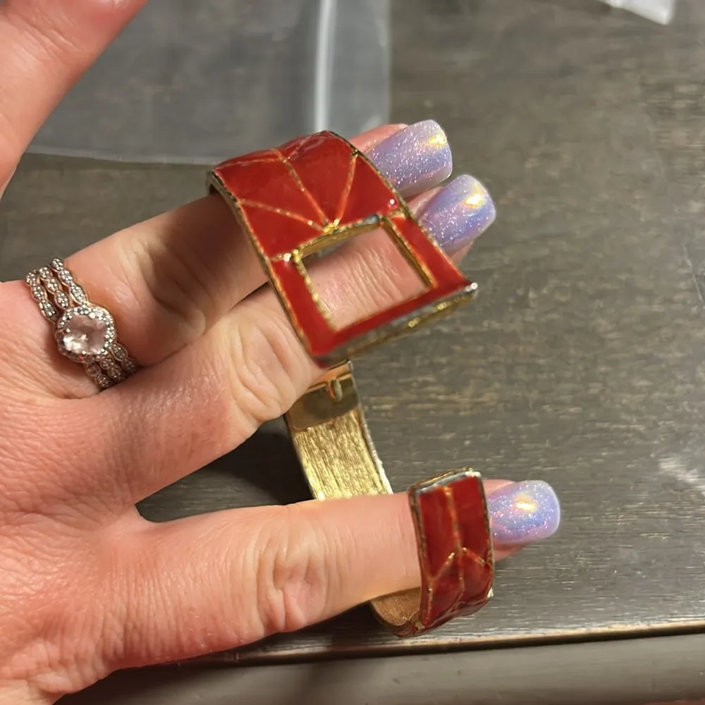 Red and Gold Geometric Bracelet Hinged Buckle Style - Image 4