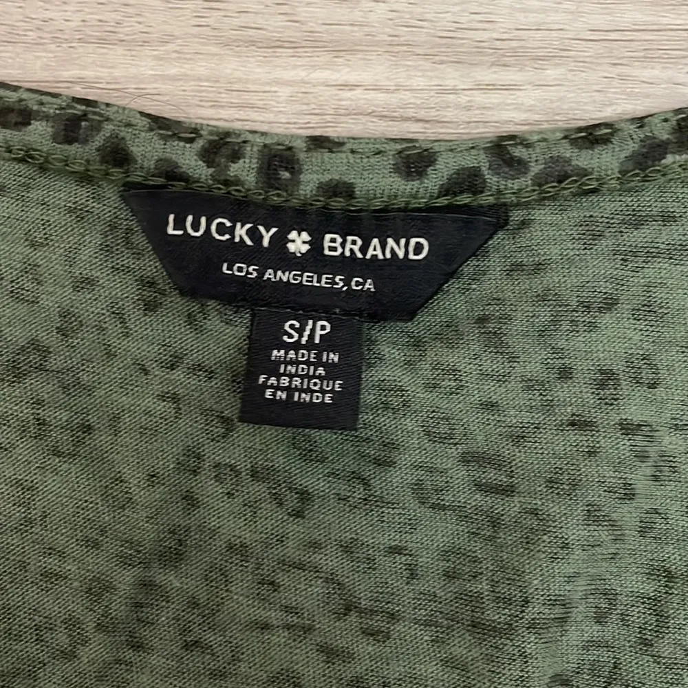 Green & Black Animal Print Short Sleeve V-Neck Elastic Waist Tee S - Image 7