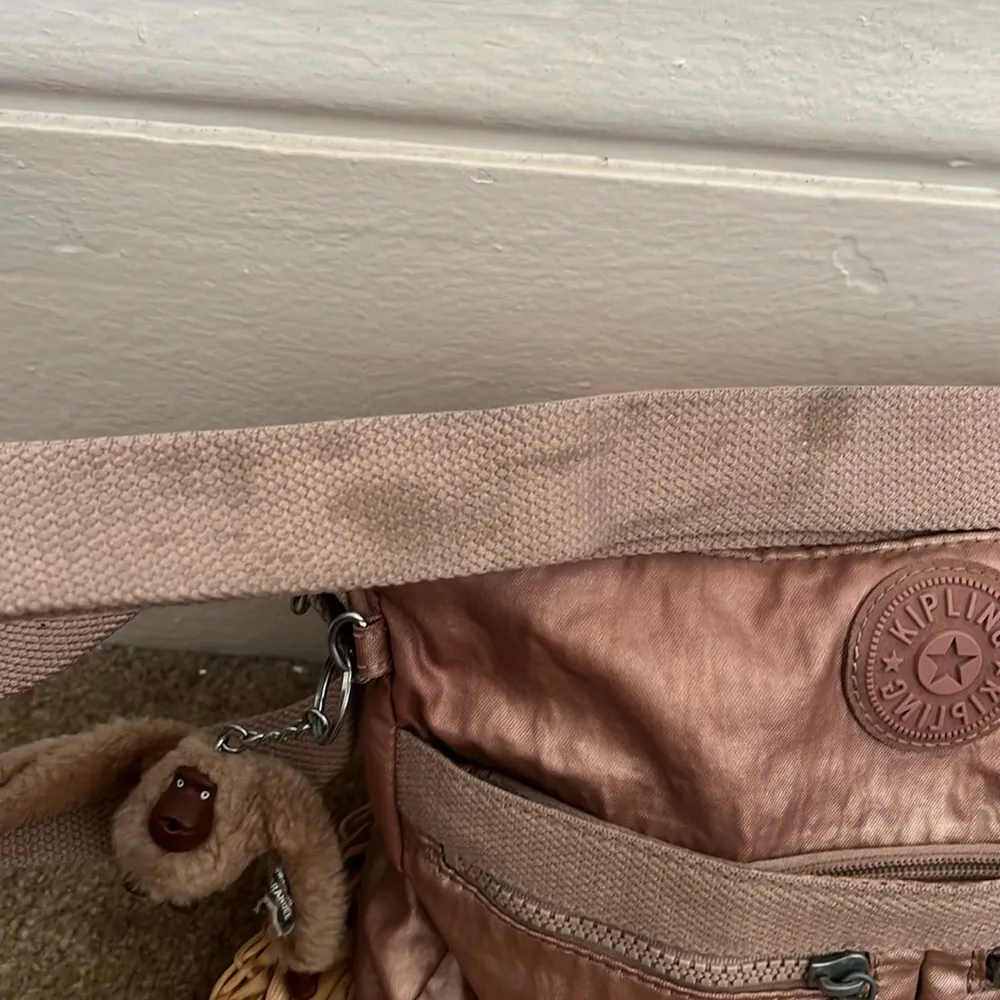 Kipling Angie Pink Satin Crossbody zippered tote satchel with gorilla purse - Image 5