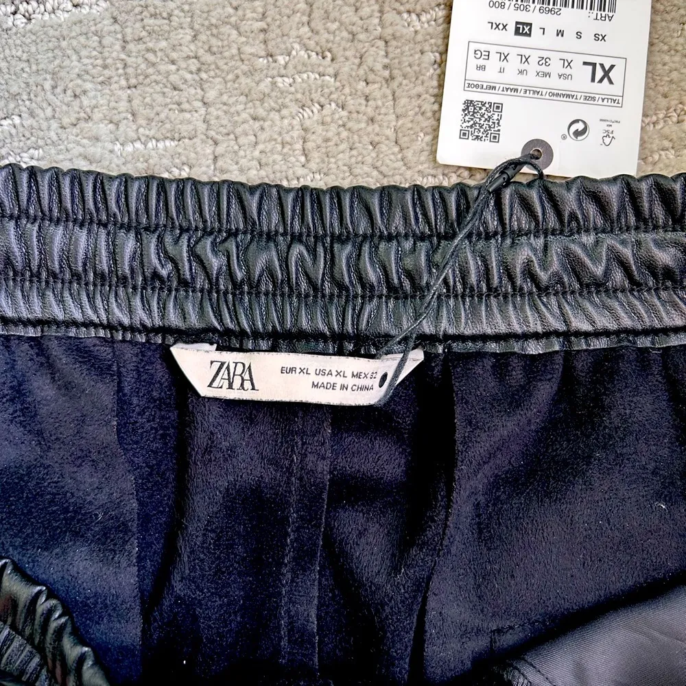 ZARA NWT  faux Leather pants - Image 5