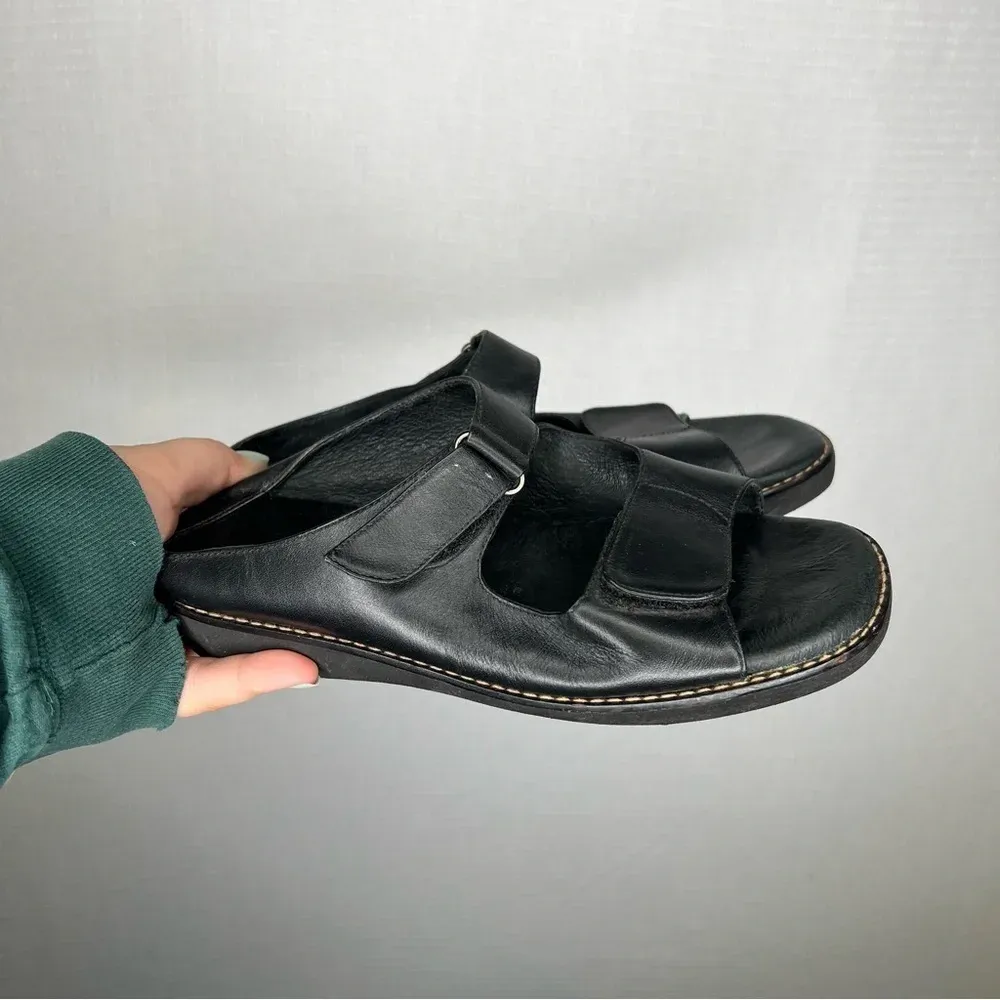 SOFTSPOTS | Black Leather Straps Velcro 6.5‎ - Image 3