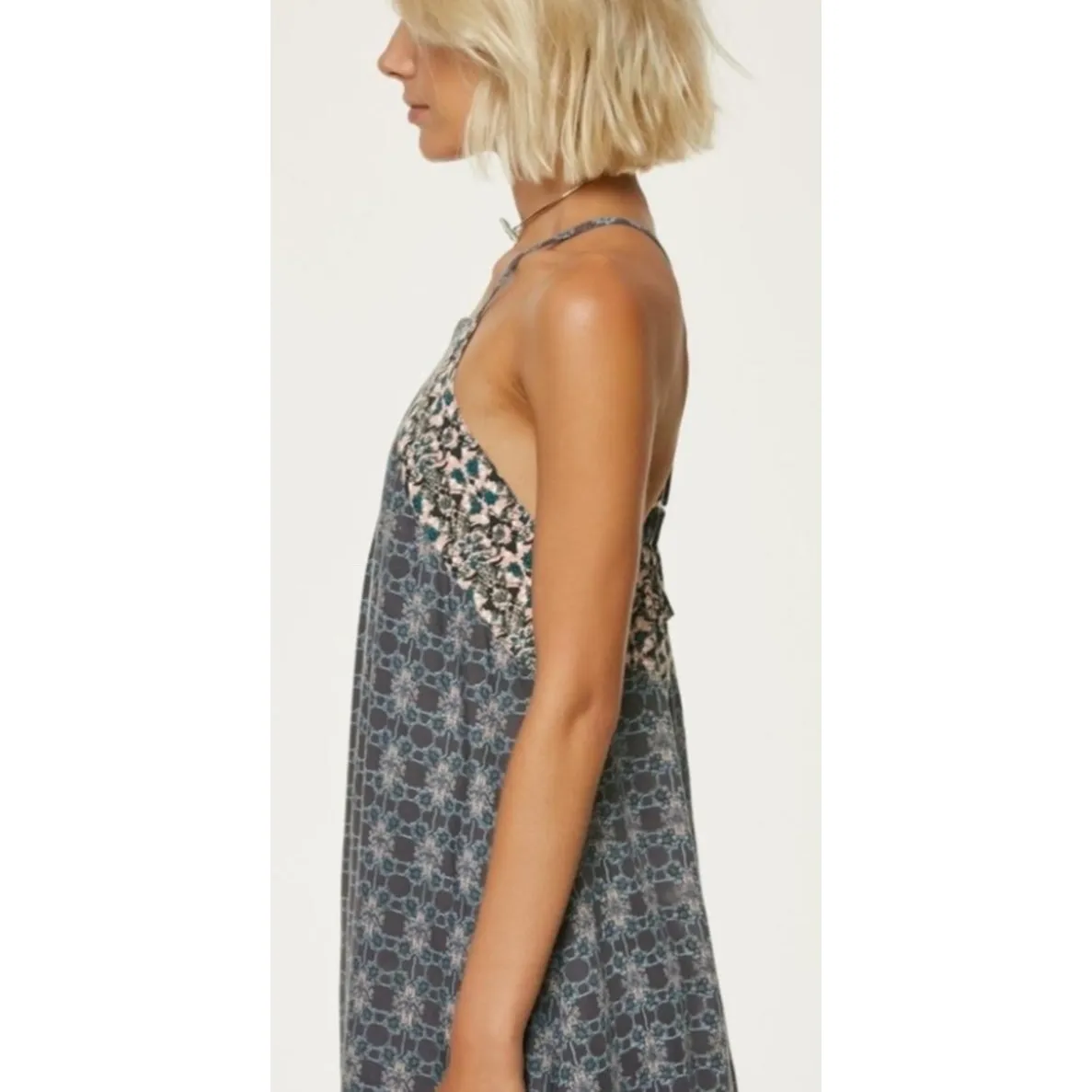 O'Neill Shawna Print Halter Mini‎ navy & pink women's dress size S - Image 15