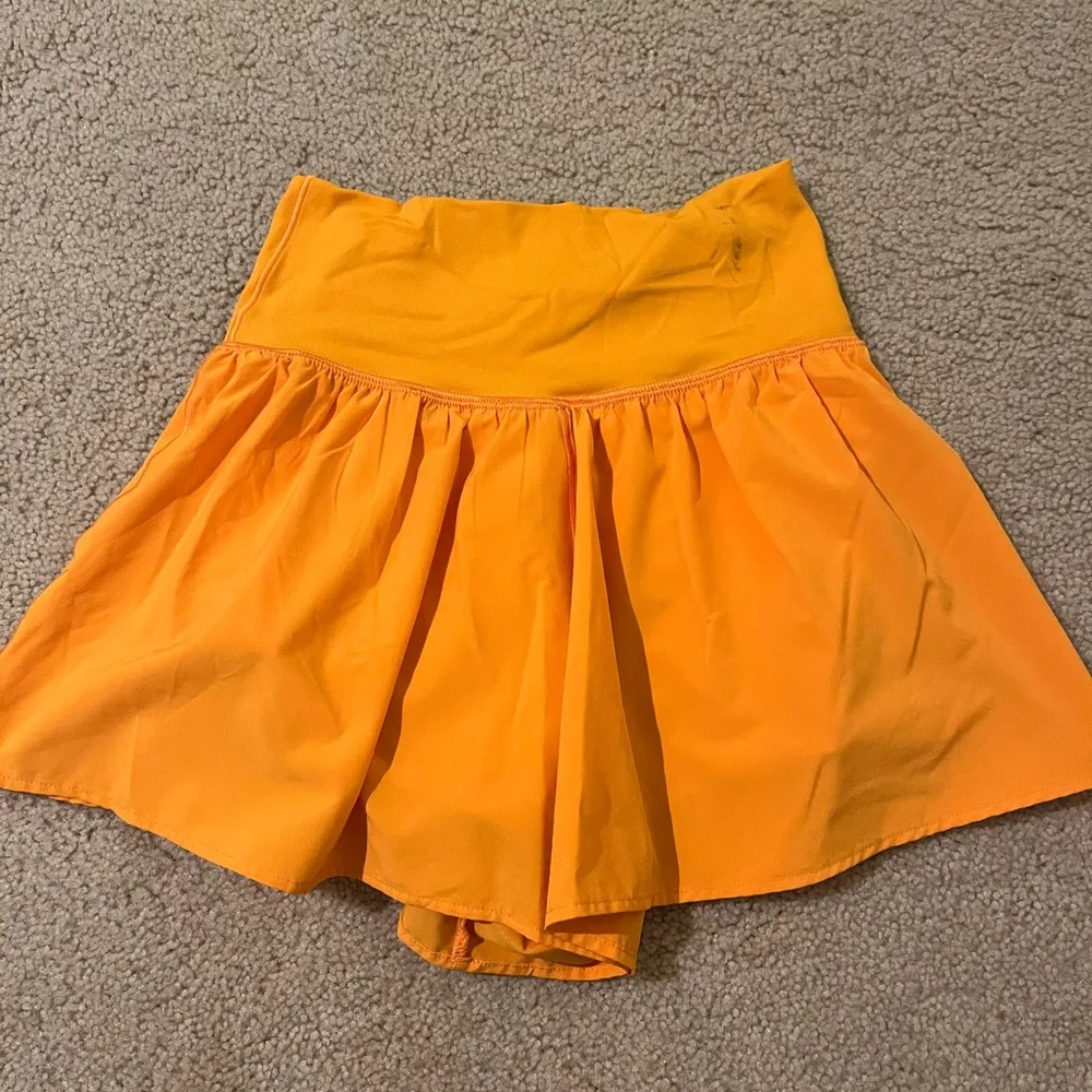 Offline by aerie crossover shorts - Image 3