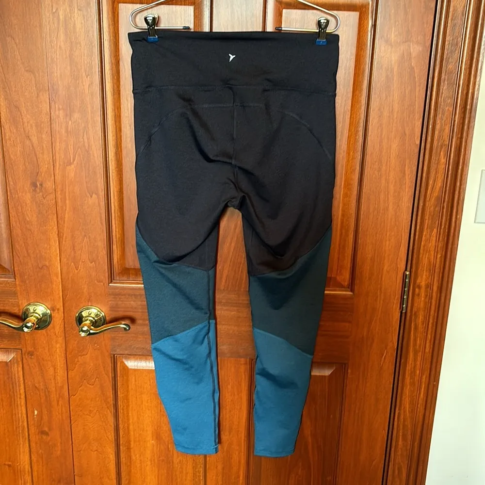 Old Navy active go dry stretchy activewear leggings size XL - Image 2