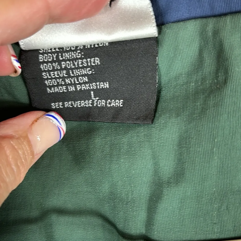 Walt Disney World Women's Jacket, Detachable Hood, Lined, Green/Navy, Size LG Green - Image 10