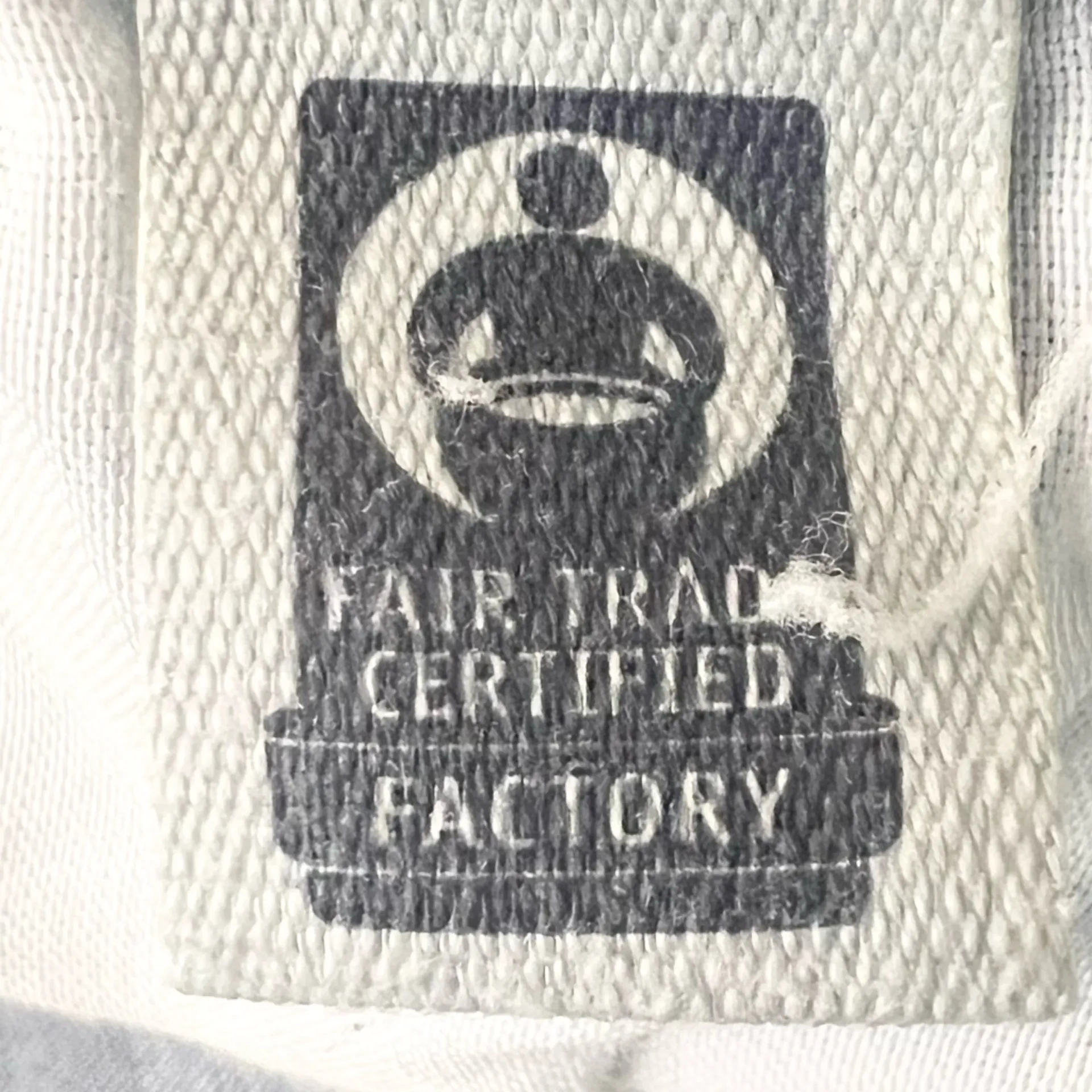 Universal Thread High Rise Midi Distressed Denim Jean Shorts Size 8/29 - Image 12