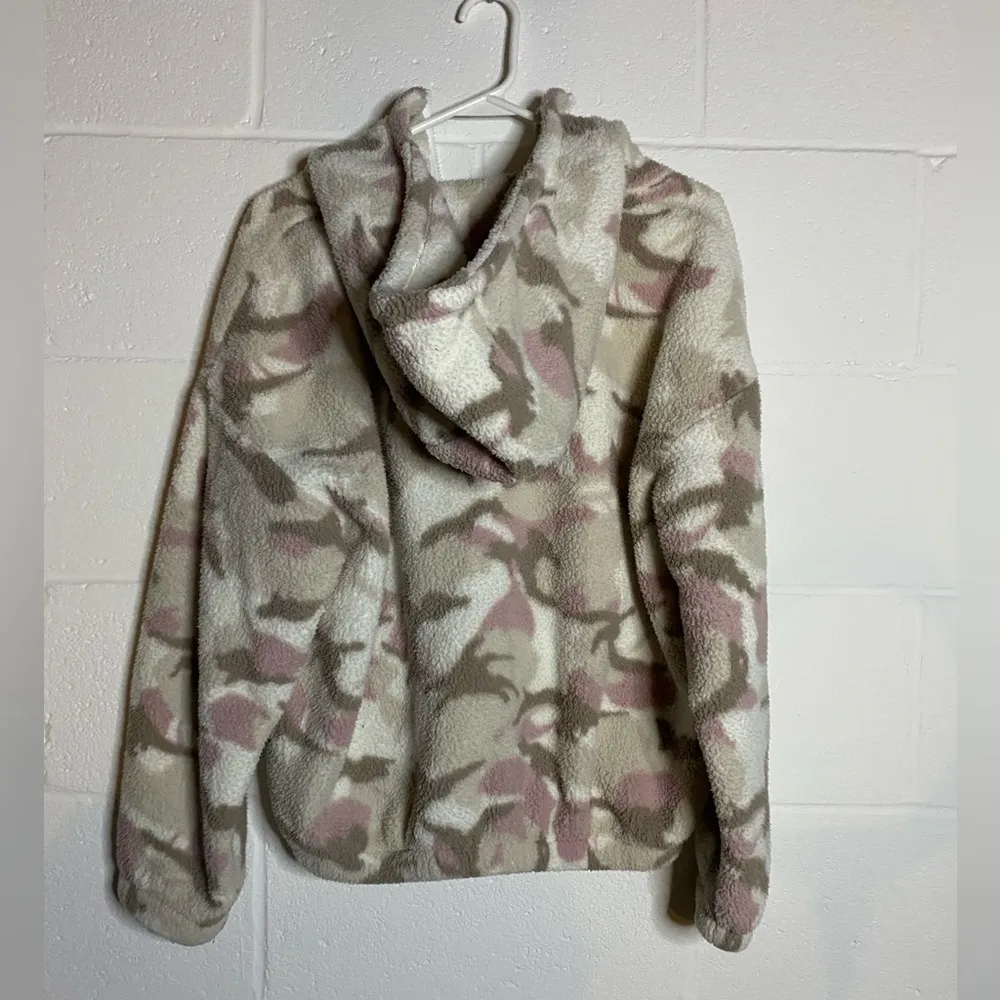 Cozy gap Sherpa Camouflage Jacket hooded small - Image 2