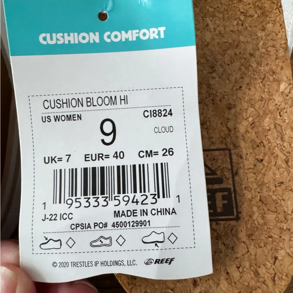NEW Reef Cushion Hi Bloom Slides ~White ~ 9 - Image 9