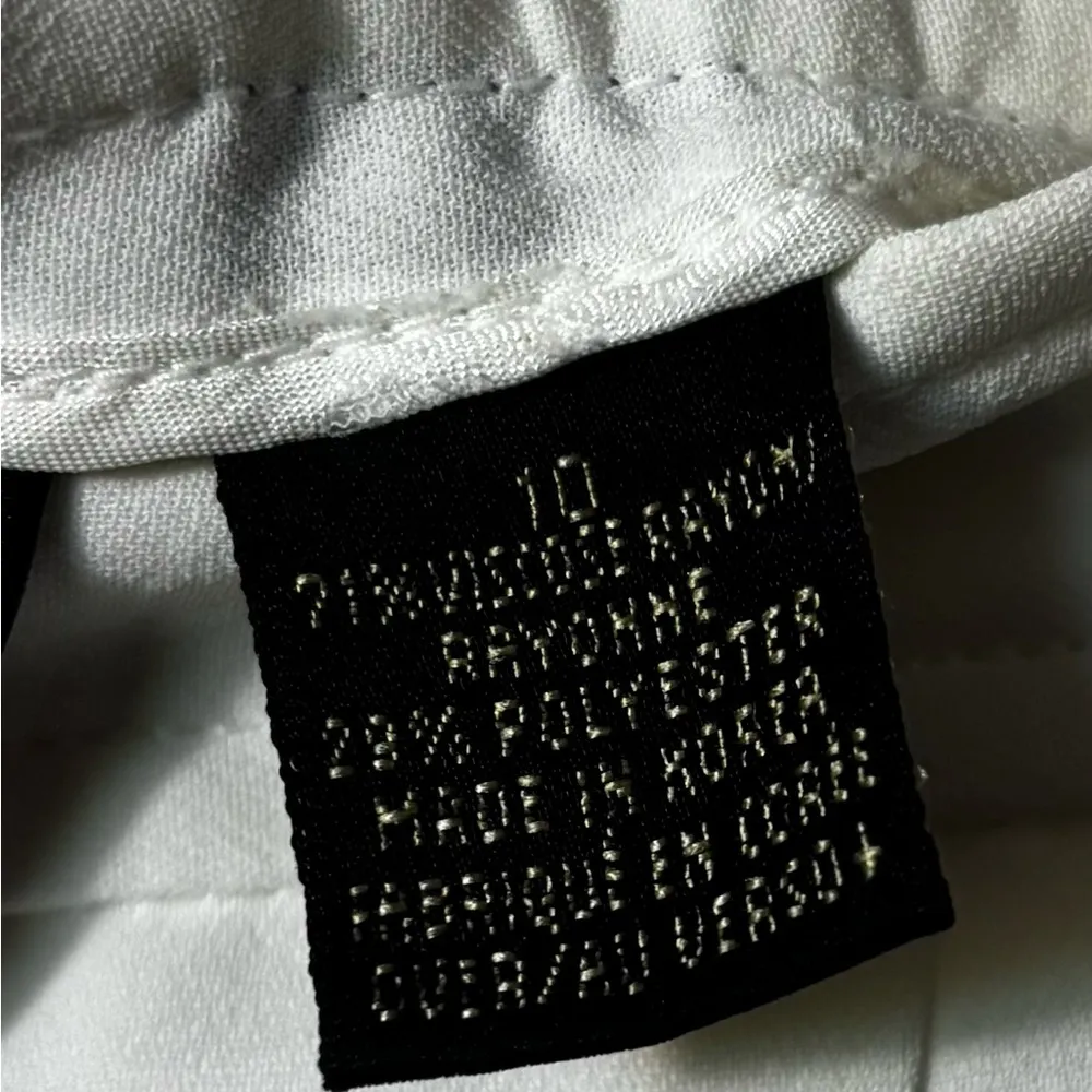 Dana Buchman white wide leg dress pants in size 10. - Image 5