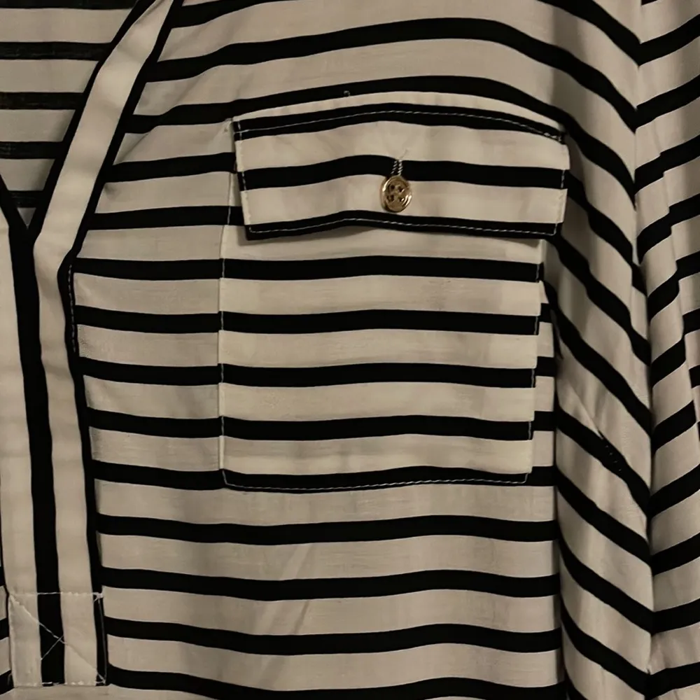 Guess  blouse - Image 3