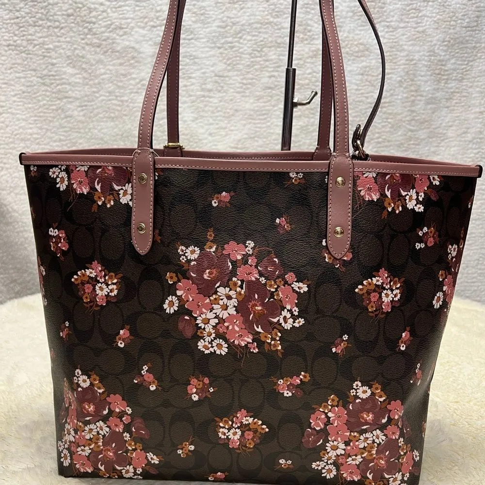 Coach 🔥🎁NWT!  City TOTE Reversible Handbag Msrp:$375.00 - Image 3